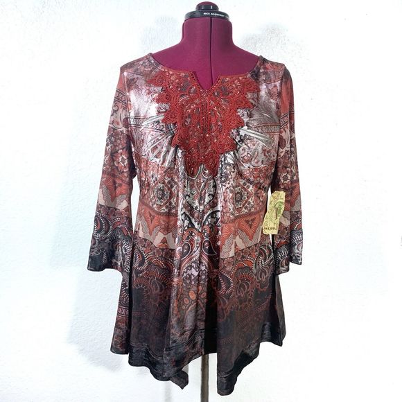 Live And Let Live NWT Sublimation Embroidered Blouse Size Large Women’s - Picture 1 of 14
